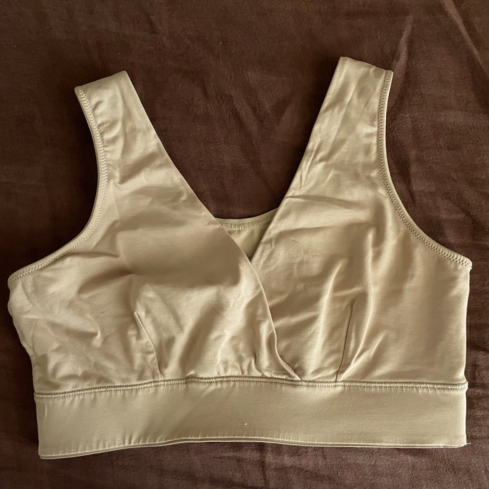 SOLD 💋 Boob Design Soft Maternity / Nursing Bra